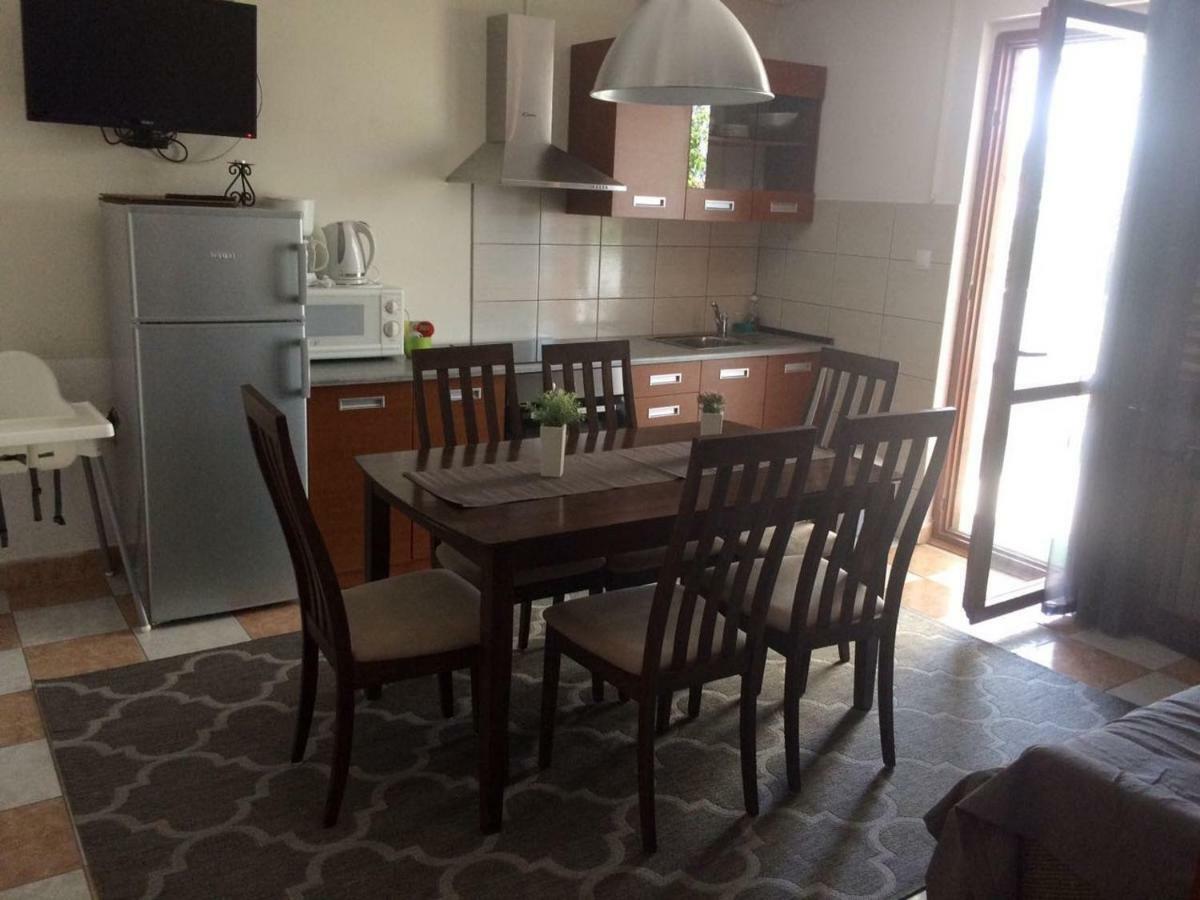 Apartmani Dana Sukošan Kültér fotó