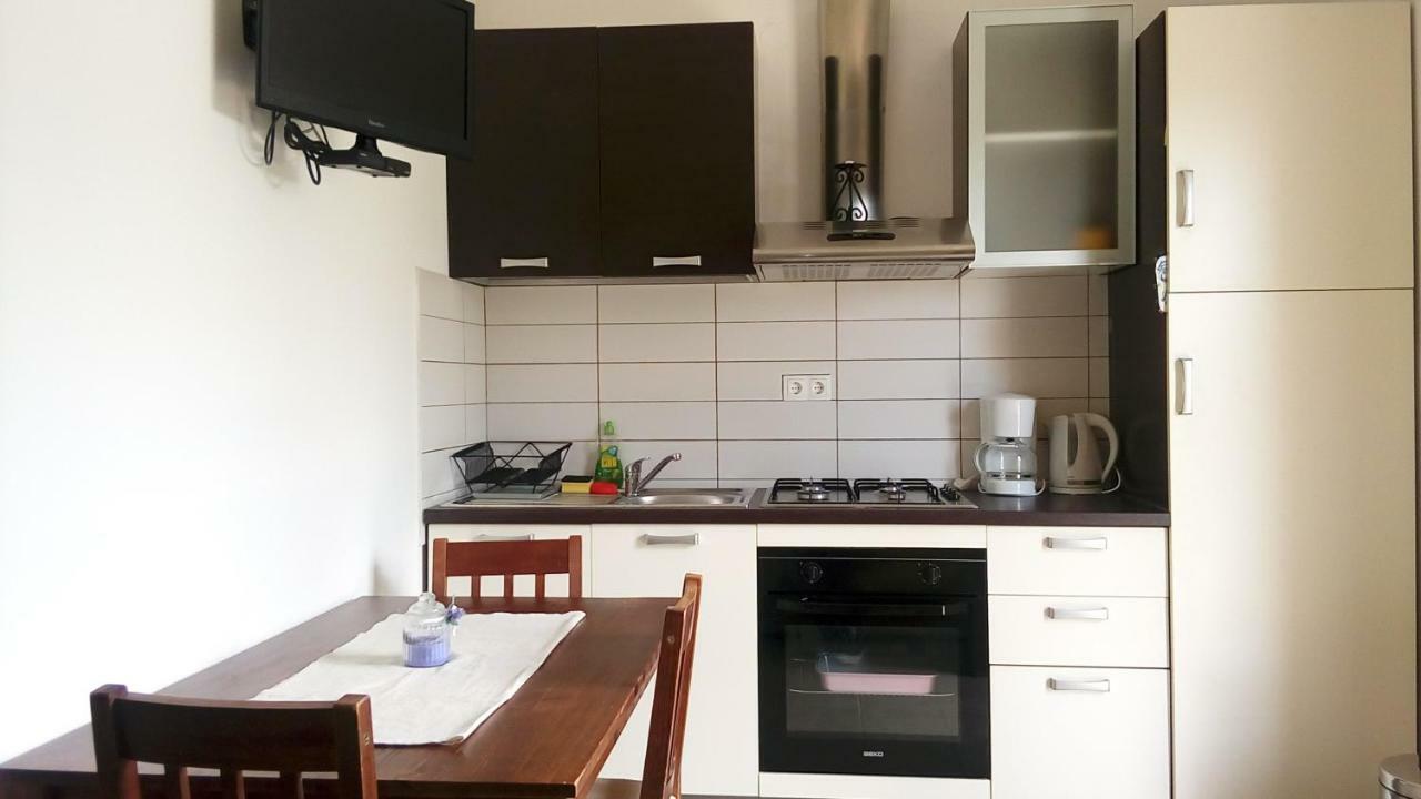 Apartmani Dana Sukošan Kültér fotó